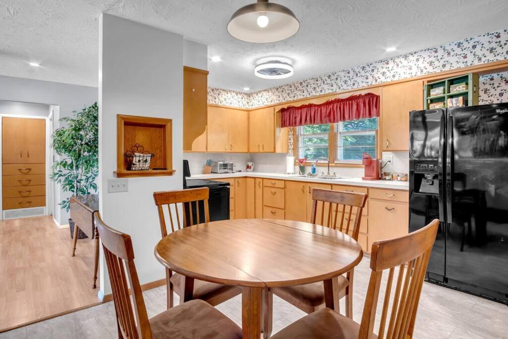 הוילה Hillsboro The Lincoln Street Landing מראה חיצוני תמונה